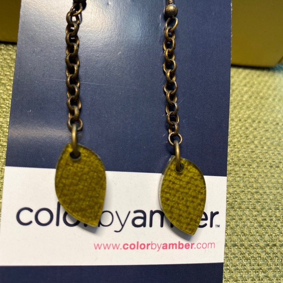Color by Amber drop leaf earrings - Picture 3 of 5